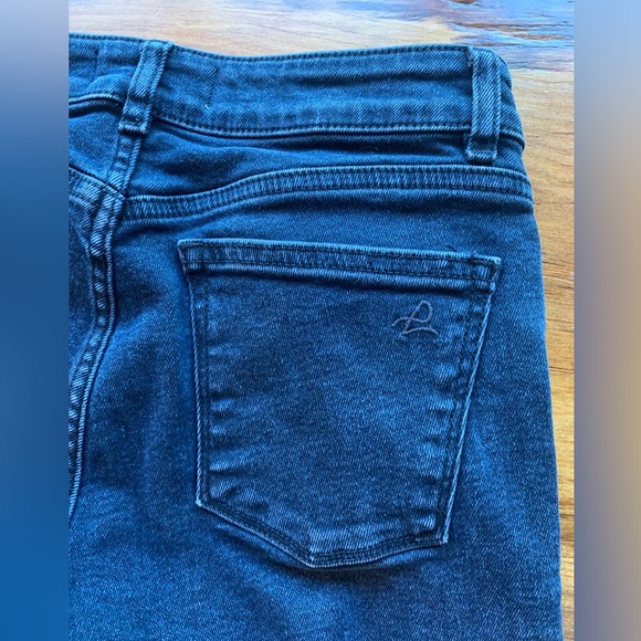 DL1961 Mara jeans. Size 26 - Picture 11 of 16